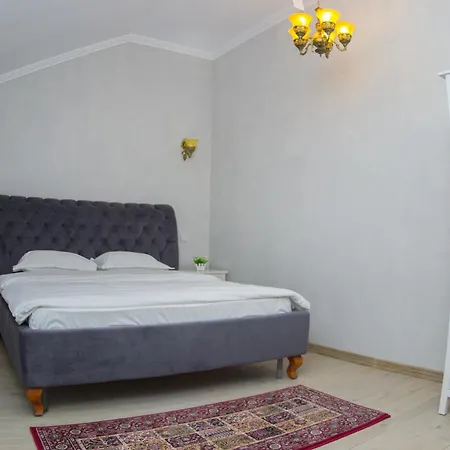 Regal 1880 Hotel 3*